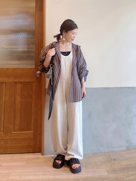「アイテム（キーホルダー）」を使った、にわまりこさん（レディース・151cm）の夏コーディネート