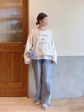 「CIAOPANIC TYPY（チャオパニックティピー）の【15色展開】サイドスリットシアートップス（Tシャツ/カットソー、ホワイト系）」を使った、にわまりこさん（レディース・151cm）の春コーディネート