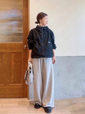 「アイテム（キーホルダー）」を使った、にわまりこさん（レディース・151cm）の秋コーディネート