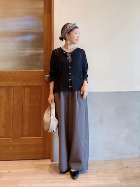 「アイテム（バンダナ/スカーフ）」を使った、にわまりこさん（レディース・151cm）の秋コーディネート