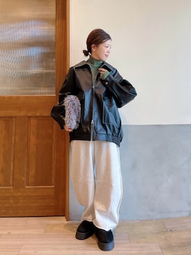 「アイテム（スウェットパンツ）」を使った、にわまりこさん（レディース・151cm）の秋コーディネート