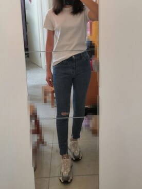 「UNIQLO（ユニクロ）のアイテム（Tシャツ/カットソー、ホワイト系）」を使った、azou1900さん（レディース・170cm）の夏コーディネート