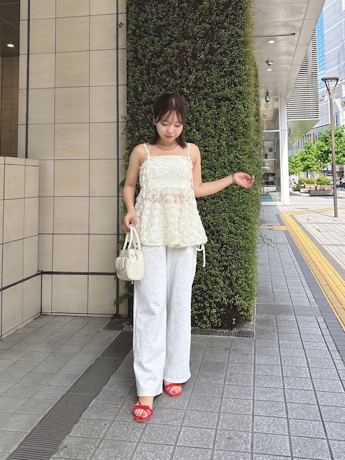 2サイズ展開】バッククロスパット付き短丈キャミ（キャミソール