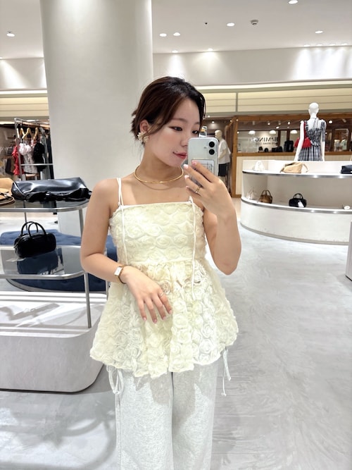 Chico ローズチュールペプラムブラウス この夏のNO.1着映えブラウス