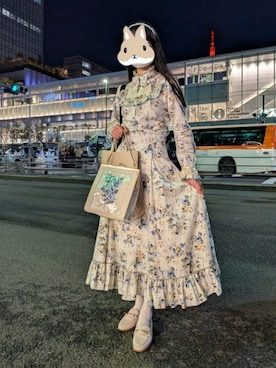 「アイテム（カチューシャ）」を使った、こだまさん（レディース・164cm）の秋コーディネート