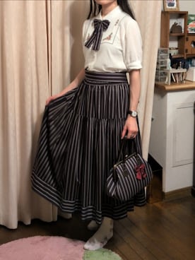 「アイテム（ブローチ/コサージュ）」を使った、こだまさん（レディース・164cm）の秋コーディネート