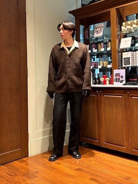 「アイテム（カーディガン/ボレロ）」を使った、大久保　陸人さん（メンズ・181cm）の冬コーディネート