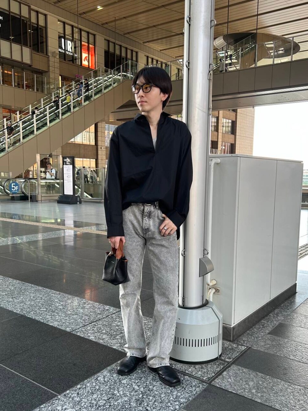 トーマスメイソンオーバースキッパーシャツを使った人気ファッション