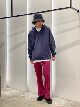「DAIRIKU」｜「アイテム（帽子）」を使った、新村優樹さん（メンズ・177cm）の夏コーディネート