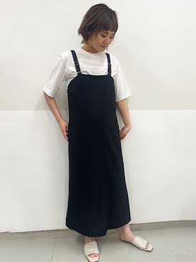 「R-ISM（リズム）の【接触冷感・洗える】サロペットスカート（ジャンパースカート、ブラック系）」を使った、rismstaffさん（レディース・167cm）の春コーディネート