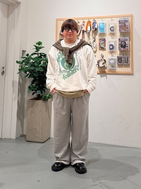 「BAYFLOW（ベイフロー）のステンレスアンカーネックレス（ネックレス、シルバー系）」を使った、あおいさん（メンズ・164cm）の春コーディネート