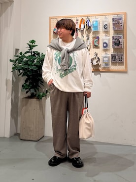 「BAYFLOW（ベイフロー）のアイテム（パンツ）」を使った、あおいさん（レディース・164cm）の春コーディネート