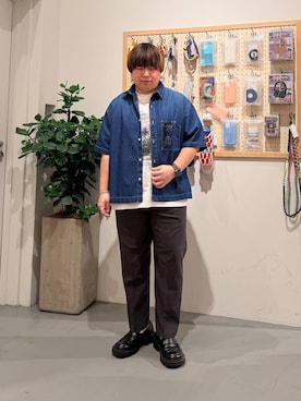 「BAYFLOW（ベイフロー）のステンレスフレンチロープネックレス（ネックレス、グレー系）」を使った、あおいさん（メンズ・164cm）の春コーディネート