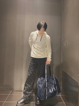 「ARMANI EXCHANGE（アルマーニエクスチェンジ）のアイテム」を使った、Yobeさん（メンズ・173cm）の秋コーディネート