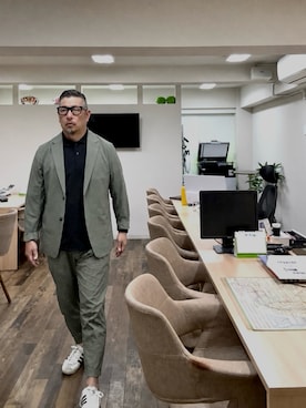 「アイテム（セットアップ）」を使った、ゴル髭さん（メンズ・176cm）の春コーディネート