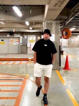 「LACOSTE（ラコステ）の【LACOSTE】バイウォッシュワンポイントハット L1358（ハット）」を使った、ゴル髭さん（メンズ・176cm・40代）の夏コーディネート
