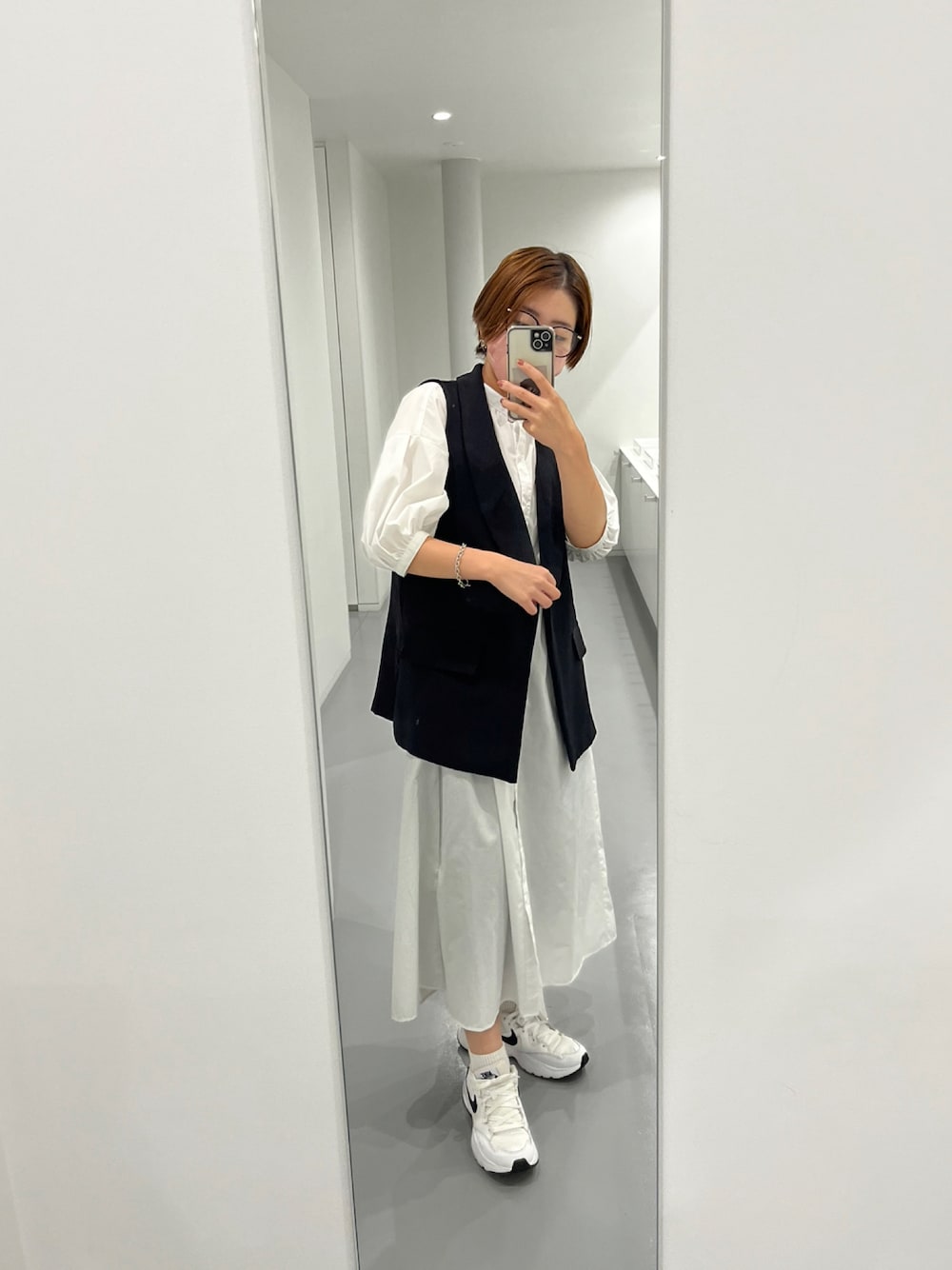 「GUのアイテム（タンクトップ、ブラック系）」を使った、haru さん（レディース・155cm）の秋コーディネートの1枚目の写真