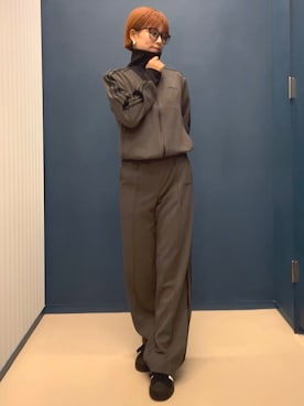 「アイテム（その他アウター、グリーン系）」を使った、At さん（レディース・157cm）の秋コーディネート