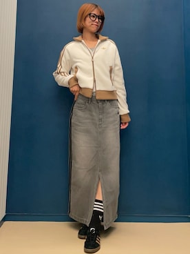 At さんのコーディネート