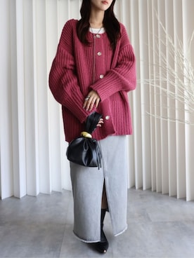 「アイテム（デニムスカート）」を使った、yennastaffさん（レディース・164cm）の秋コーディネート