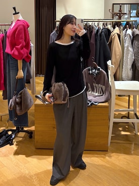 「アイテム（バングル/リストバンド）」を使った、ayumon0730さん（レディース・162cm）の冬コーディネート