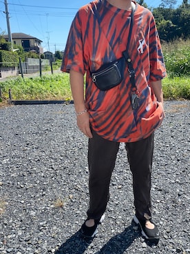 「サテンパンツ」｜「アイテム（財布/小物）」を使った、shoさん（メンズ・170cm）の夏コーディネート