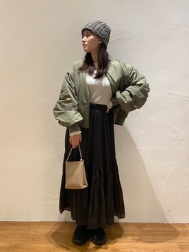 「FREE'S MART（フリーズマート）のアイテム（MA-1）」を使った、akaneさん（レディース・164cm）の秋コーディネート