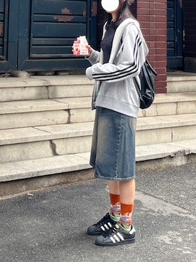 「adidas（アディダス）のアイテム（ジャケット/アウター）」を使った、boyleさん（レディース・167cm）の冬コーディネート