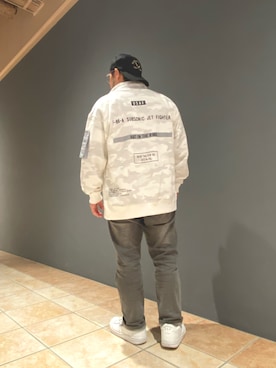 「AVIREX（アヴィレックス）のアイテム（スウェット）」を使った、kikuさん（メンズ・160cm）の秋コーディネート