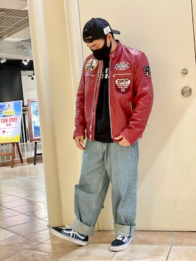 「黒Tシャツ」｜「アイテム（ライダースジャケット）」を使った、kikuさん（メンズ・160cm）の秋コーディネート