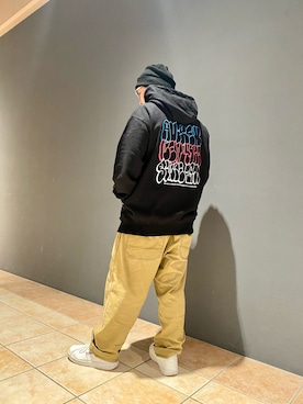 「AVIREX（アヴィレックス）のアイテム（シューズ）」を使った、kikuさん（メンズ・160cm）の秋コーディネート