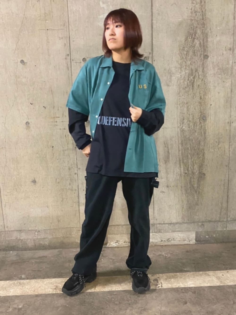 「AVIREX、AVIREXBelle、春コーデ、春服、メンズアイテム、メンズパンツ、メンズサイズ、はるコーデ、メンズシャツ、高身長女子、高身長コーデ、高身長、パンツスタイル、リラックススタイル」｜「AVIREXの【P.D.W】長袖 Tシャツ / LONG SLEEVE T-SHIRT / アヴィレックス / AVIREX（Tシャツ/カットソー、ブラック系）」を使った、naoさん（レディース・167cm）の春コーディネートの1枚目の写真