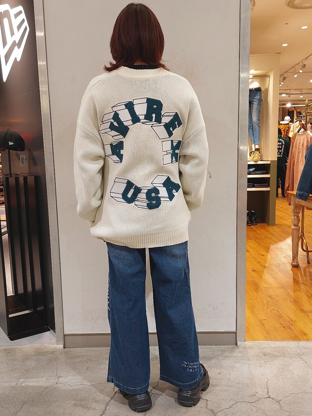 「AVIREX、AVIREXBelle、春コーデ、春服、春カラー、メンズカーディガン、パンツスタイル、パンツコーデ、休日コーデ、高身長女子、高身長コーデ、大人かわいい、大人女子、カーディガン、カーディガンコーデ」｜「AVIREXの【直営店限定】 コットン ニット コーディガン サークルロゴ / COTTON KNIT CARDIGAN CIRCLE LOGO / アヴィレックス / AVIREX（カーディガン/ボレロ、ホワイト系）」を使った、naoさん（レディース・167cm）の春コーディネートの1枚目の写真