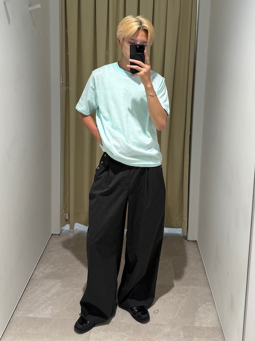 「Adoon plain(アドーンプレーン)の【セットアップ対応】Eyelet-Detail Assorted Two-Tuck Wide Slacks / ハトメデザインアソート2タックワイドスラックス(スラックス)」を使った、hikaruさん(メンズ・173cm)の夏コーディネート