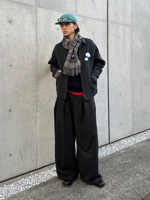 「Adoon plain(アドーンプレーン)のWool-Like Box-Pleated Wide Slacks / ウールライクボックスタックワイドスラックス(スラックス)」を使った、hikaruさん(メンズ・173cm)の秋コーディネート