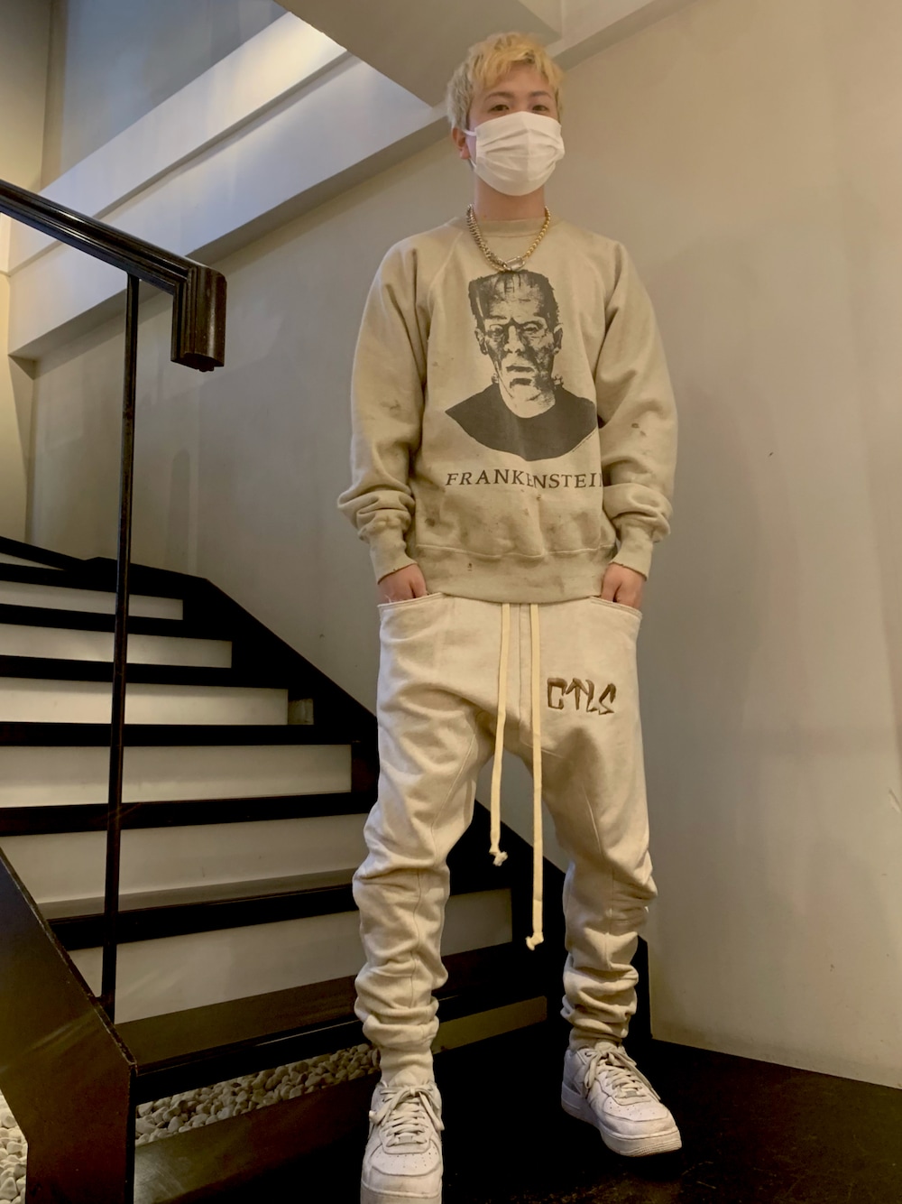 saint maichel 2点コーデセット　スウェット　コーチ セントマイケル SAINT HOODIEセットアップstyle.2024.2.9 | 4201 | MARK