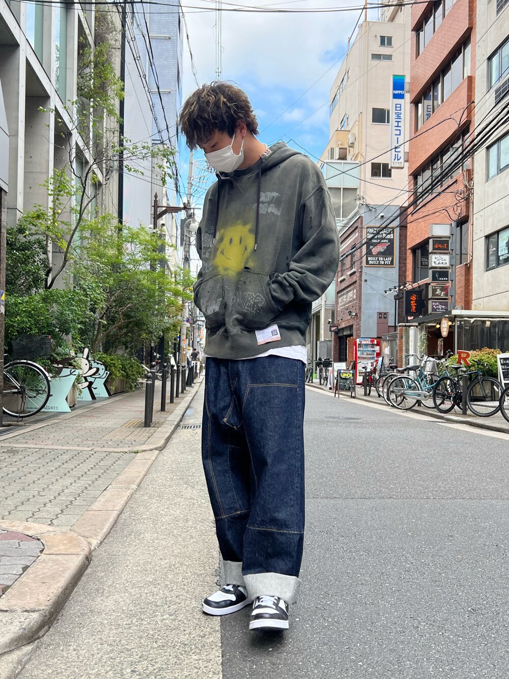 「MaisonMIHARAYASUHIRO、backlash、NIKE、レイヤードスタイル、ROYAL FLASH、royalflash梅田、ROYAL FLASH南船場、おしゃれさんと繋がりたい、いいね、save、フォローお願いします🤑、オトナカジュアル、オーバーサイズ、秋のコーデ、ゆるコーデ」｜「Maison MIHARA YASUHIROのアイテム（パーカー、ブラック系）」を使った、kaiseiさん（メンズ・172cm）の夏コーディネートの1枚目の写真