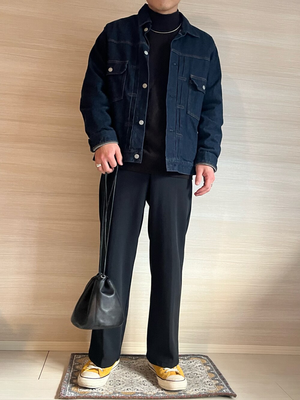 「きれいめカジュアル、スラックス、GU、ユニクロ、プチプラコーデ」｜「UNIQLOのアイテム（デニムジャケット、ブルー系）」を使った、ymymryo08さん（メンズ・172cm）の冬コーディネートの1枚目の写真