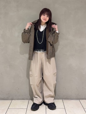 「JEANASIS（ジーナシス）のセミシアーリブヘンリー LS/326122（Tシャツ/カットソー、ホワイト系）」を使った、えび（JEANASIS）さん（レディース・164cm）の春コーディネート