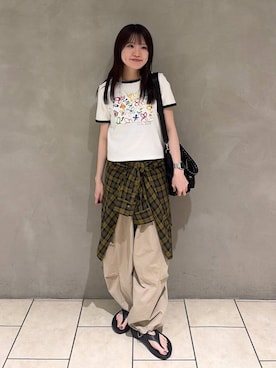 「JEANASIS（ジーナシス）のチェーンハンドルキンチャクBAG/1023355（ショルダーバッグ、ブラック系）」を使った、えび（JEANASIS）さん（レディース・164cm）の夏コーディネート