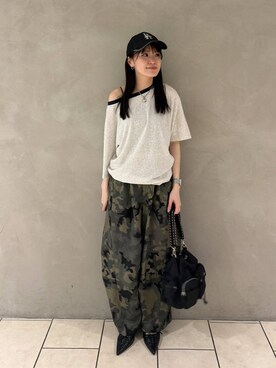 「JEANASIS（ジーナシス）のチェーンハンドルキンチャクBAG/1023355（ショルダーバッグ、ブラック系）」を使った、えび（JEANASIS）さん（レディース・164cm）の夏コーディネート