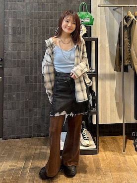 「アイテム（デニムスカート）」を使った、えび（JEANASIS）さん（レディース・164cm）の秋コーディネート
