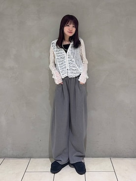 「JEANASIS（ジーナシス）のベルトスタッズクロッグシューズ/638843（モカシン/デッキシューズ、ブラック系）」を使った、えび（JEANASIS）さん（レディース・164cm）の春コーディネート