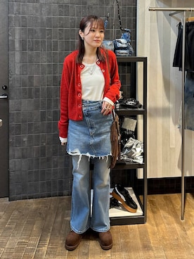 「アイテム（デニムスカート）」を使った、えび（JEANASIS）さん（レディース・164cm・20代）の秋コーディネート