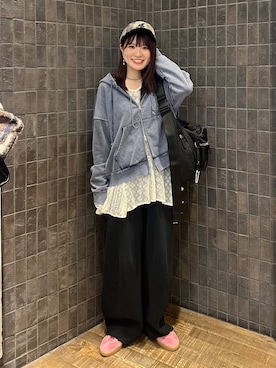 「アイテム（キャップ）」を使った、えび（JEANASIS）さん（レディース・164cm・20代）の秋コーディネート