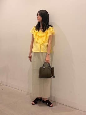 「SENSE OF PLACE by URBAN RESEARCH(センスオブプレイスバイアーバンリサーチ)の『一部WEB限定』『UR TECH DRYLUXE』リネンライクスリットタイトスカート(スカート、ベージュ系)」を使った、rinaさん(レディース・168cm)の春コーディネート