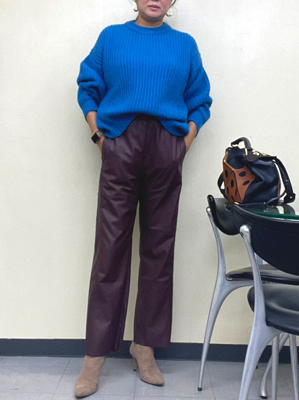 「大人カジュアル、秋服、レザー、シンプルスタイル、今日のコーデ、ニット、着回しコーデ、ブラウンコーデ」｜「FABIO RUSCONIのFABIO RUSCONI(ファビオ ルスコーニ)/ポインテッドトゥ ヒールショートブーツ（ブーツ、ベージュ系）」を使った、☆etsu☆さん（レディース・162cm）の秋コーディネートの1枚目の写真