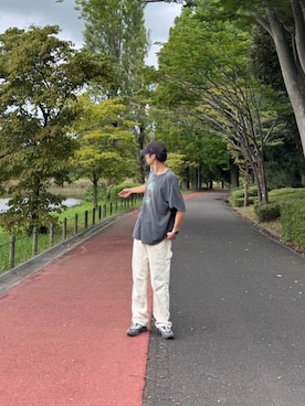 「アイテム（スニーカー）」を使った、tarokun さん（メンズ・185cm）の秋コーディネート