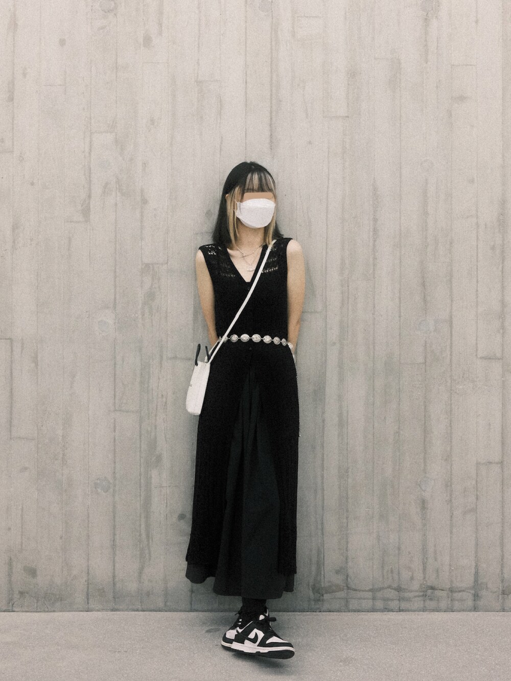「NIKEのアイテム（スニーカー、ブラック系）」を使った、wearareyou?さん（レディース・168cm）の夏コーディネートの1枚目の写真