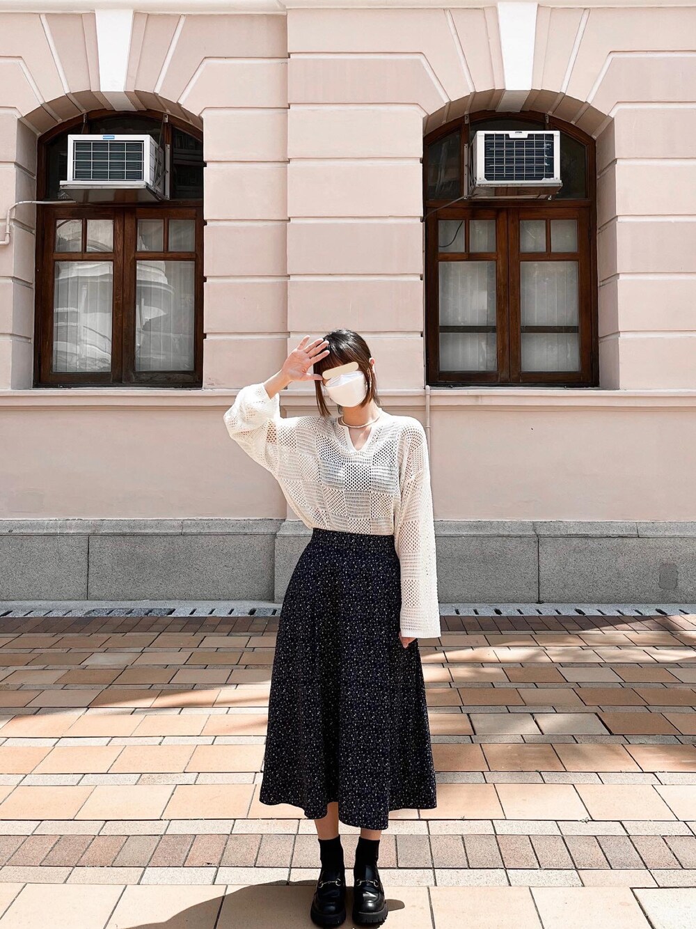 「no brandのアイテム（ローファー、ブラック系）」を使った、wearareyou?さん（レディース・168cm）の春コーディネートの1枚目の写真